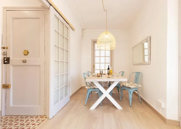 Bravissimo Rambla River View Apartment *