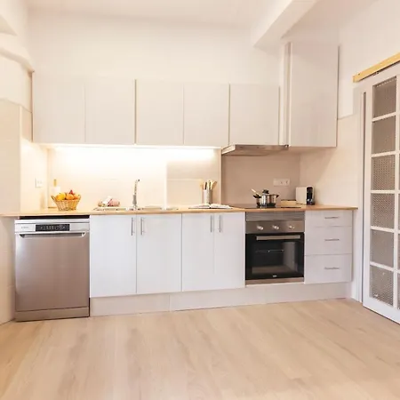 Bravissimo Rambla River View Apartment